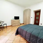 Napoli Guest House 84